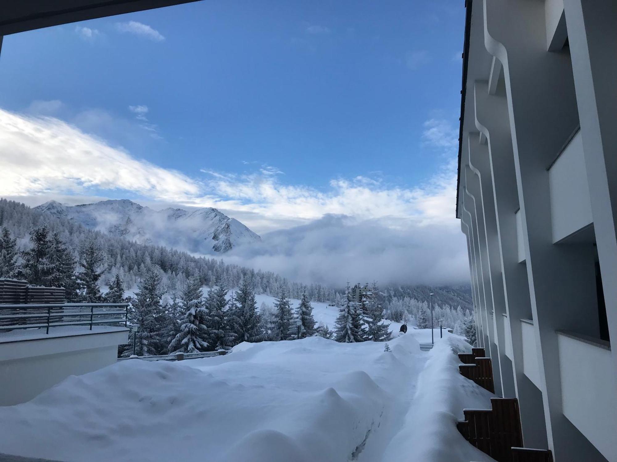 Nice House On The Ski Slopes Сестриере Экстерьер фото